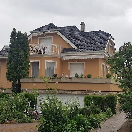 BükSzenczi Vendeghaz公寓 外观 照片