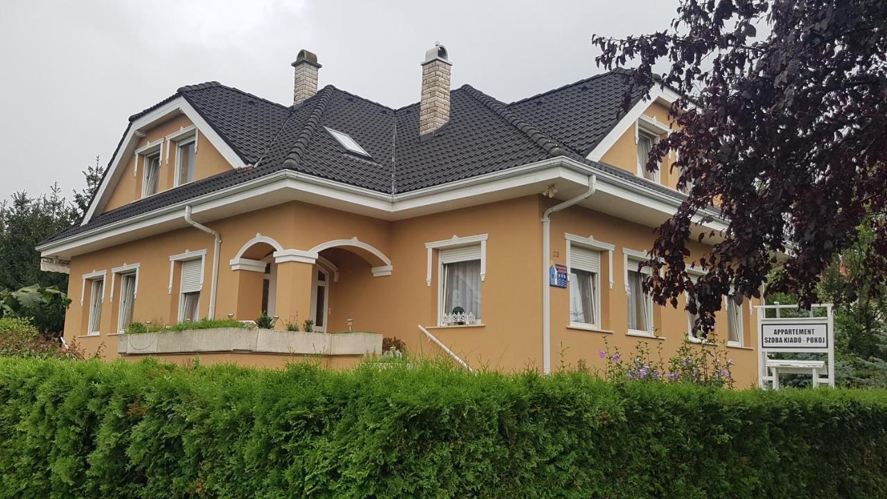 BükSzenczi Vendeghaz公寓 外观 照片